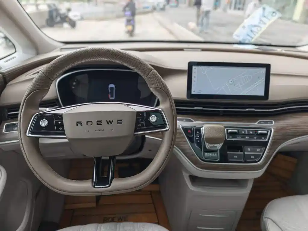 Roewe iMAX8 NEV 2022 Golden Edition