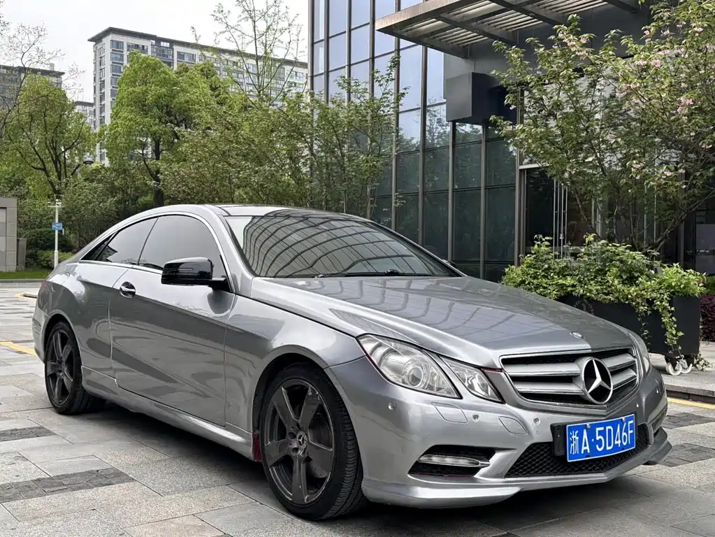 Mercedes-Benz E-Class (Import) 2012 E 200 CGI Coupe