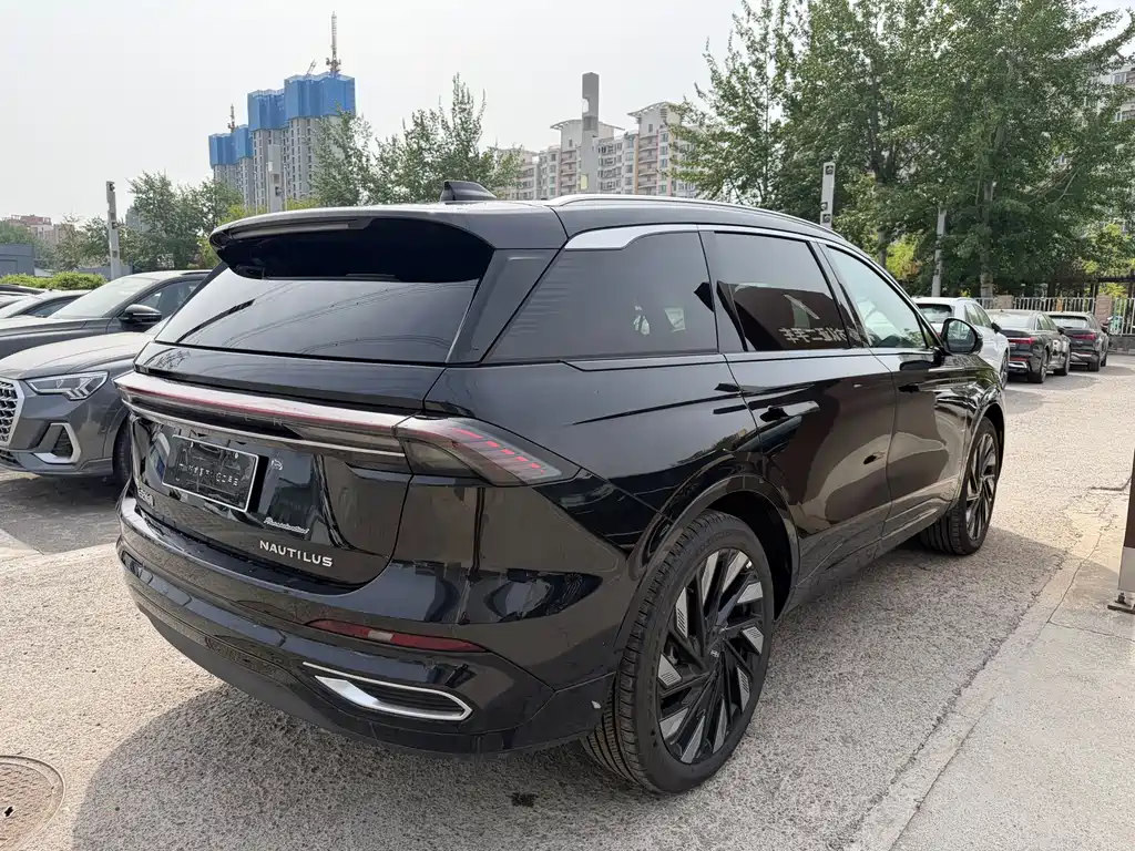 Lincoln Nautilus 2025 2.0T AWD President Hybrid Edition
