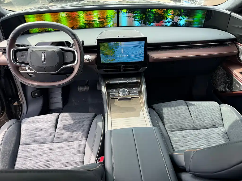 Lincoln Nautilus 2025 2.0T AWD President Hybrid Edition