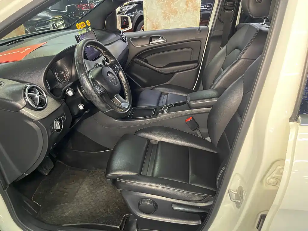 Mercedes-Benz B-Class 2017 B 200 Dynamic