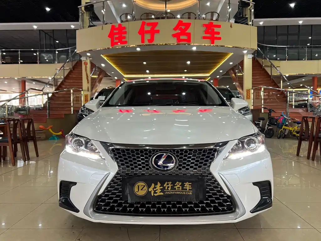 Lexus CT 2017 CT200h Elite Edition Monotone China V