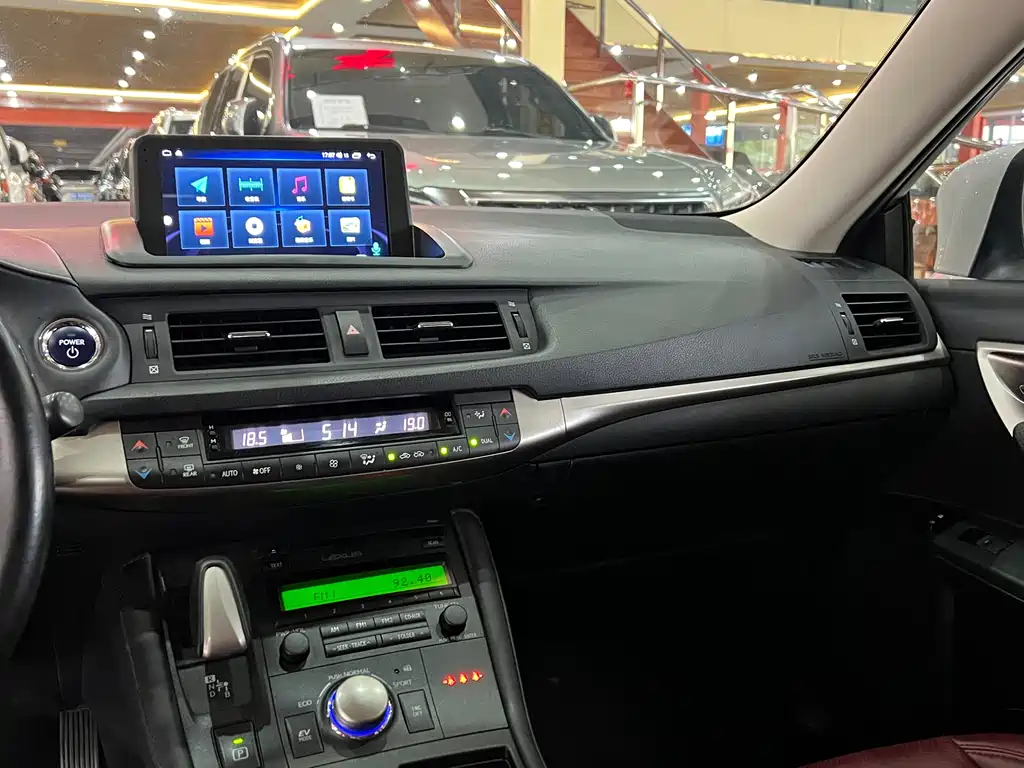 Lexus CT 2017 CT200h Elite Edition Monotone China V