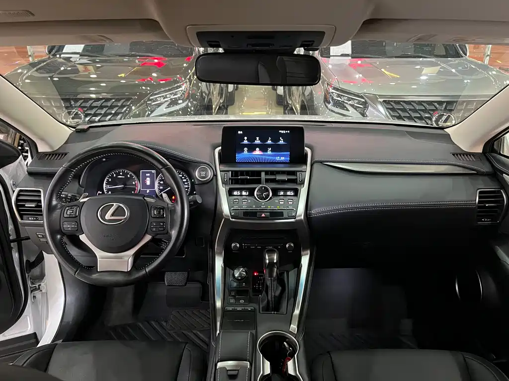 Lexus NX 300 AWD F Sport 2017