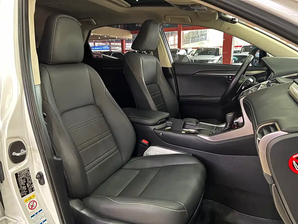 Lexus NX 300 AWD F Sport 2017