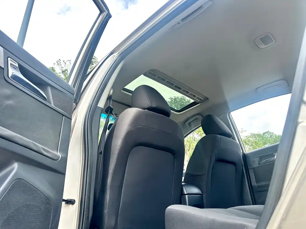 Roewe 350 2015 1.5L Manual Luxury Sunroof Edition