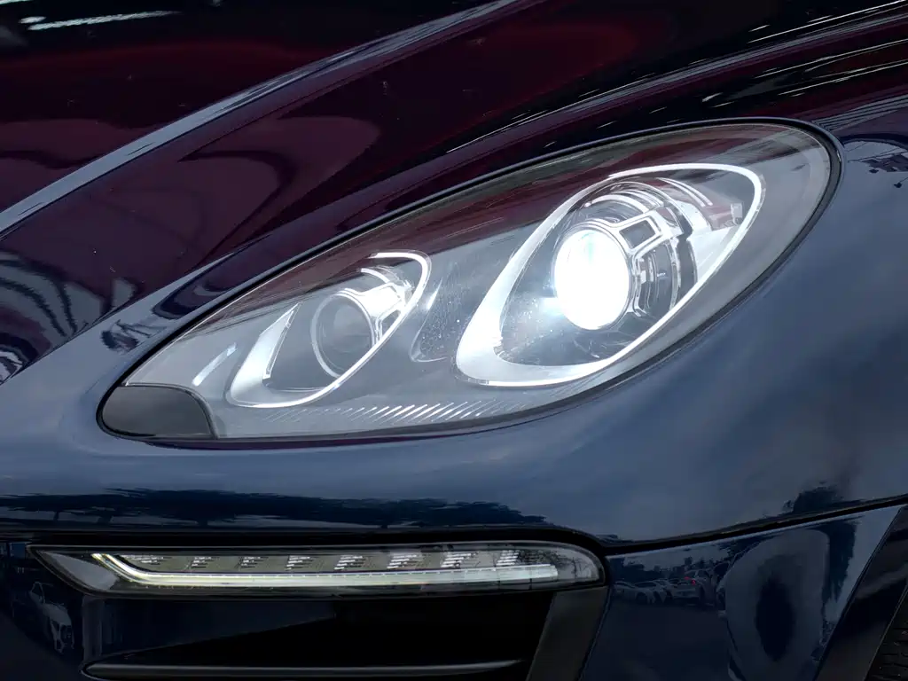 Macan 2.0T 2017 Model