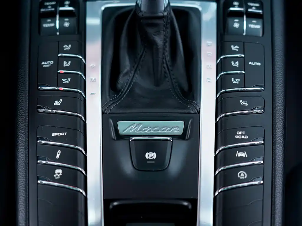 Macan 2.0T 2017 Model