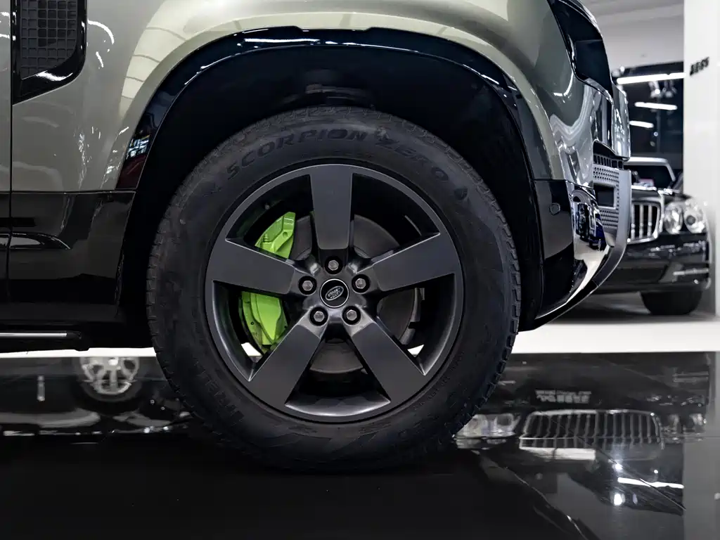 Land Rover Defender 2023 110 3.0T P400 X-DYNAMIC HSE