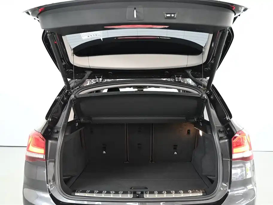 BMW X1 2022 sDrive25Li Leading Edition