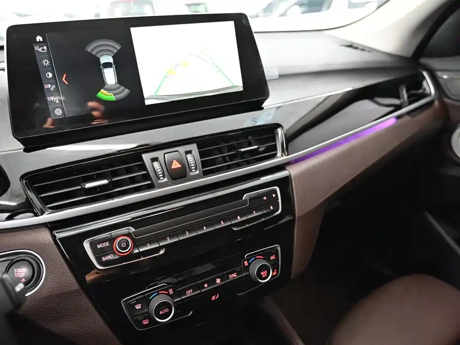 BMW X1 2022 sDrive25Li Leading Edition