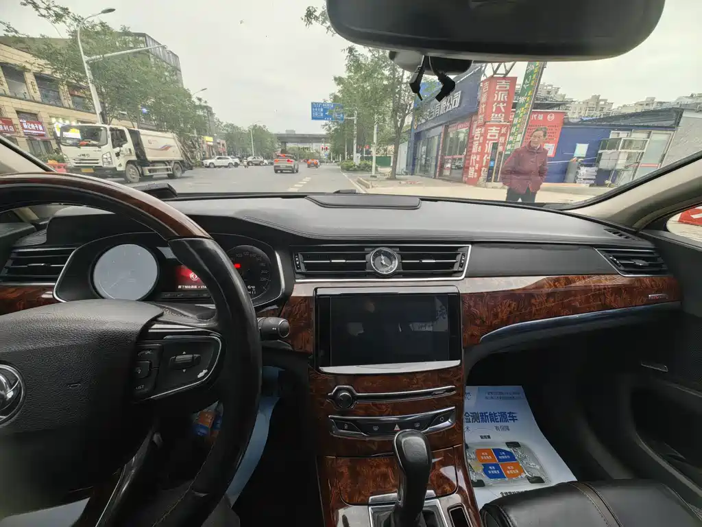 Dongfeng A9 2016 1.8T Prestige Edition