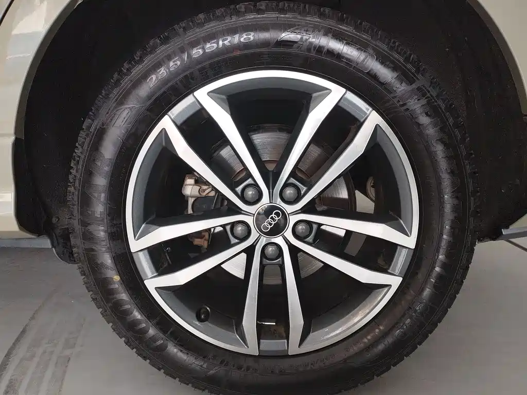 Audi Q3 2021 35 TFSI Entry Dynamic