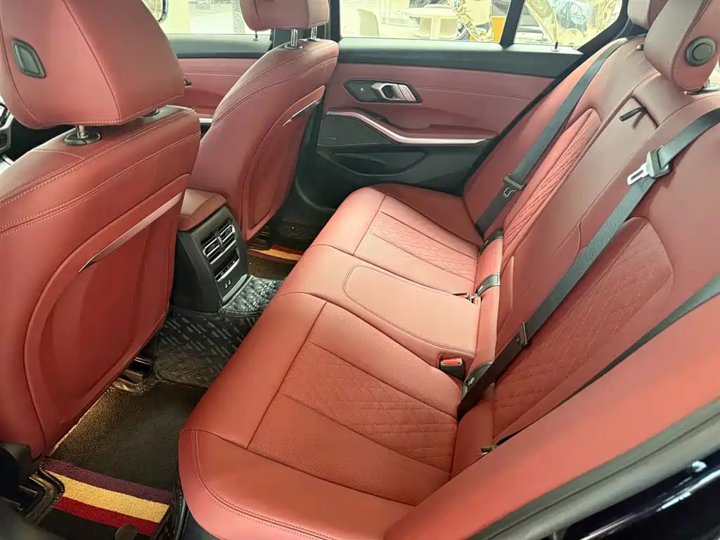 BMW 3 Series 2024 325i M Sport Night Edition