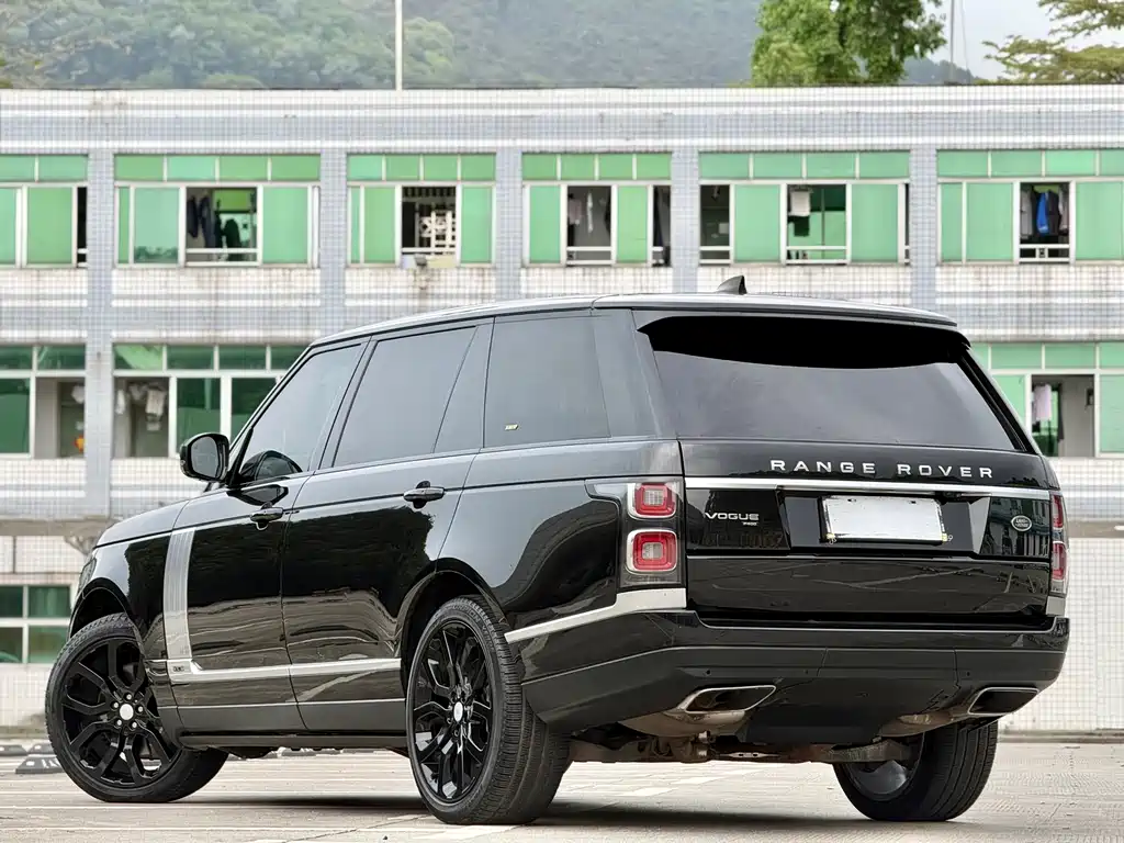 Range Rover 2022 3.0 L6 400PS Autobiography LWB Classic Edition