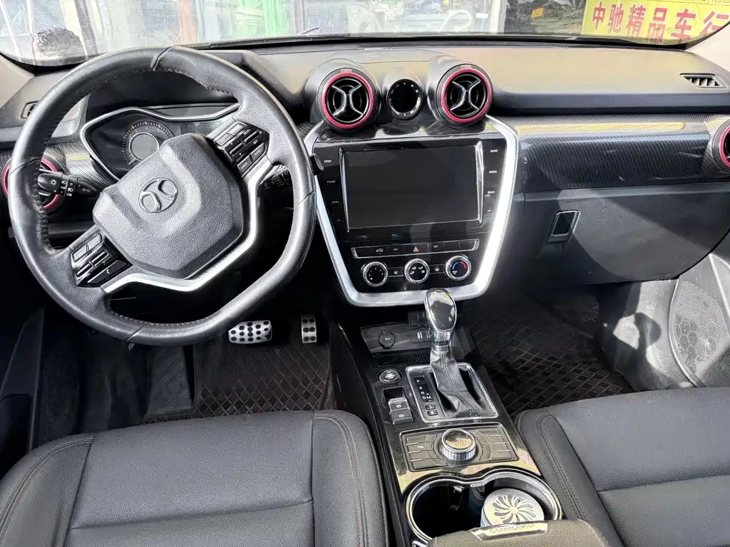 Beijing Off-Road BJ20 2016 1.5T CVT Luxury