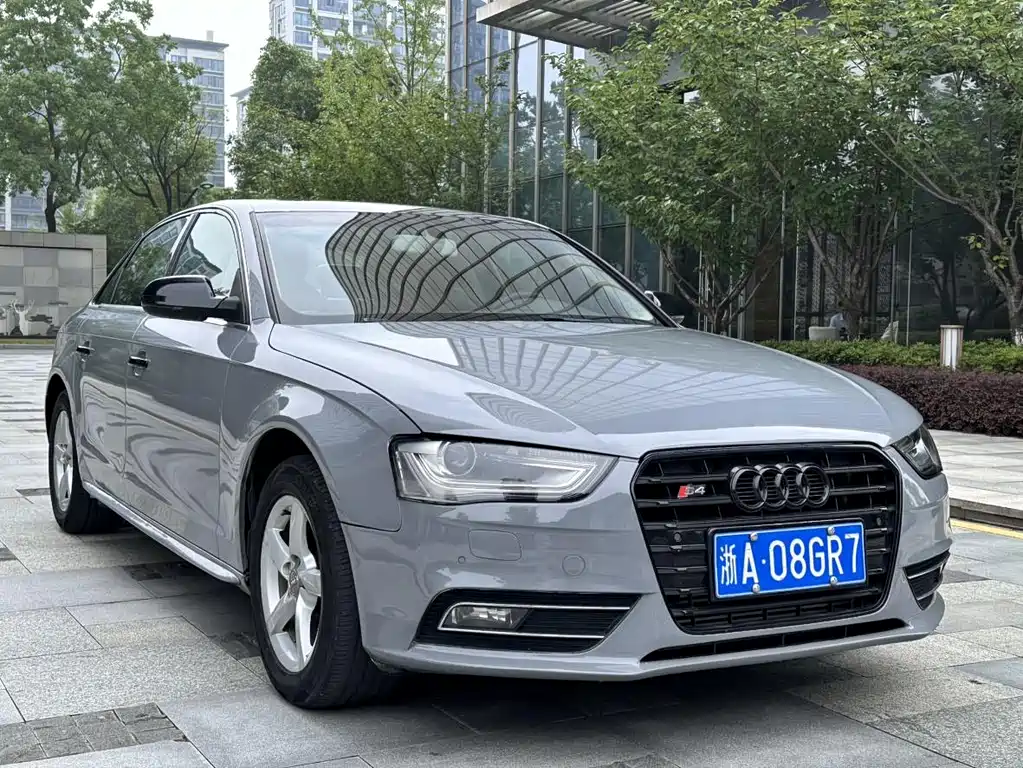 Audi A4L 2013 35 TFSI Automatic Standard