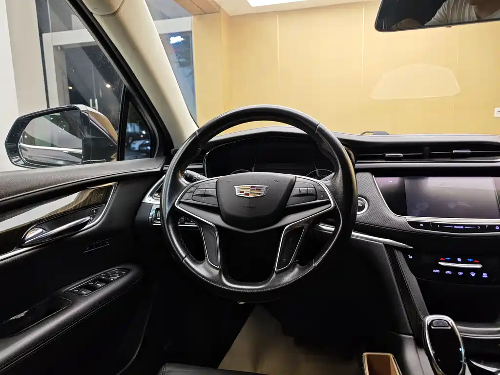 Cadillac XT5 2018 25T Luxury