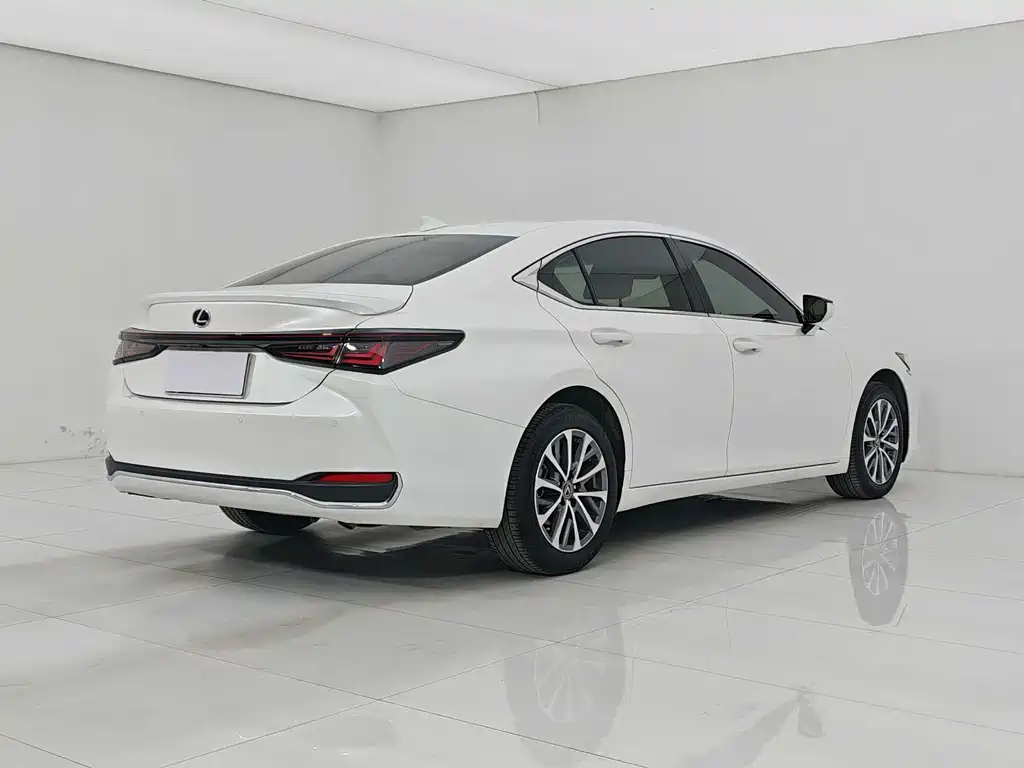 Lexus ES 2025 200 Premium Edition