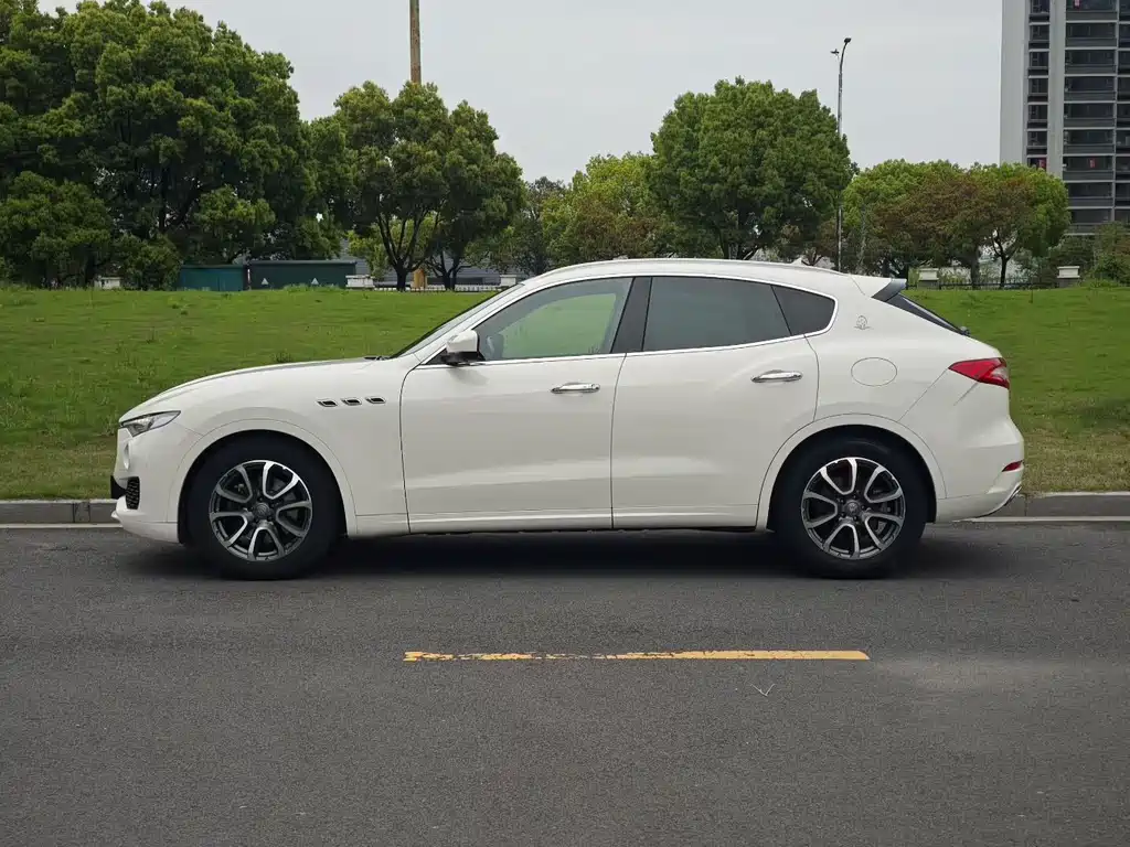 Maserati Levante 2016 3.0T Standard