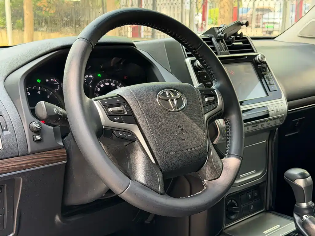 Toyota Prado 2018 3.5L Automatic TX-L Rear-Mounted Spare Tire