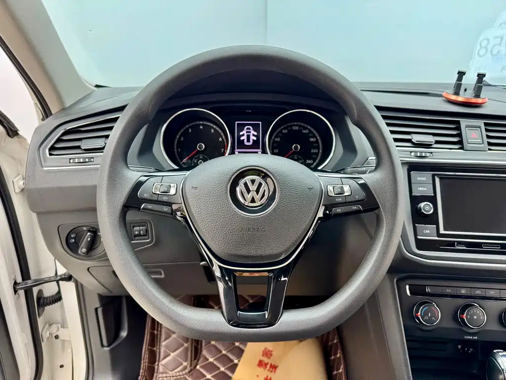 Volkswagen Tiguan L 2019 330TSI Automatic FWD Fashion Edition China VI