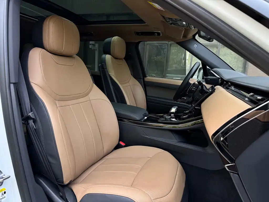 Range Rover Sport 2023 400PS Dynamic SE