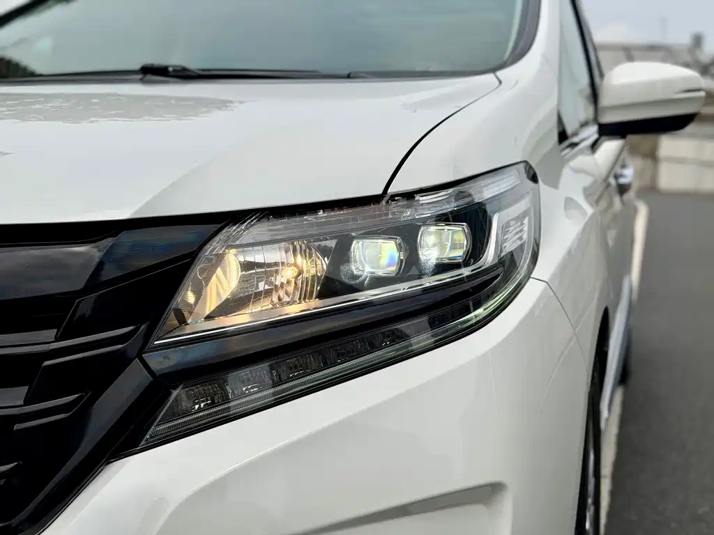 Honda Elysion 2016 2.4L Classic Edition