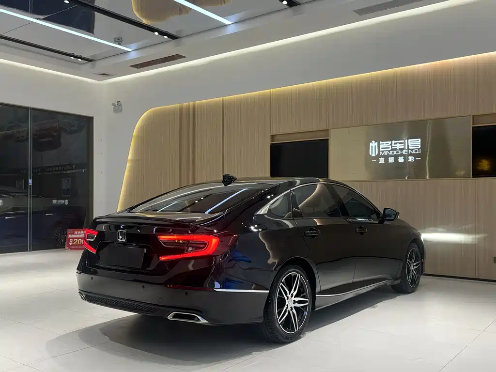 Accord 2022 260TURBO Phantom Night Premium Edition