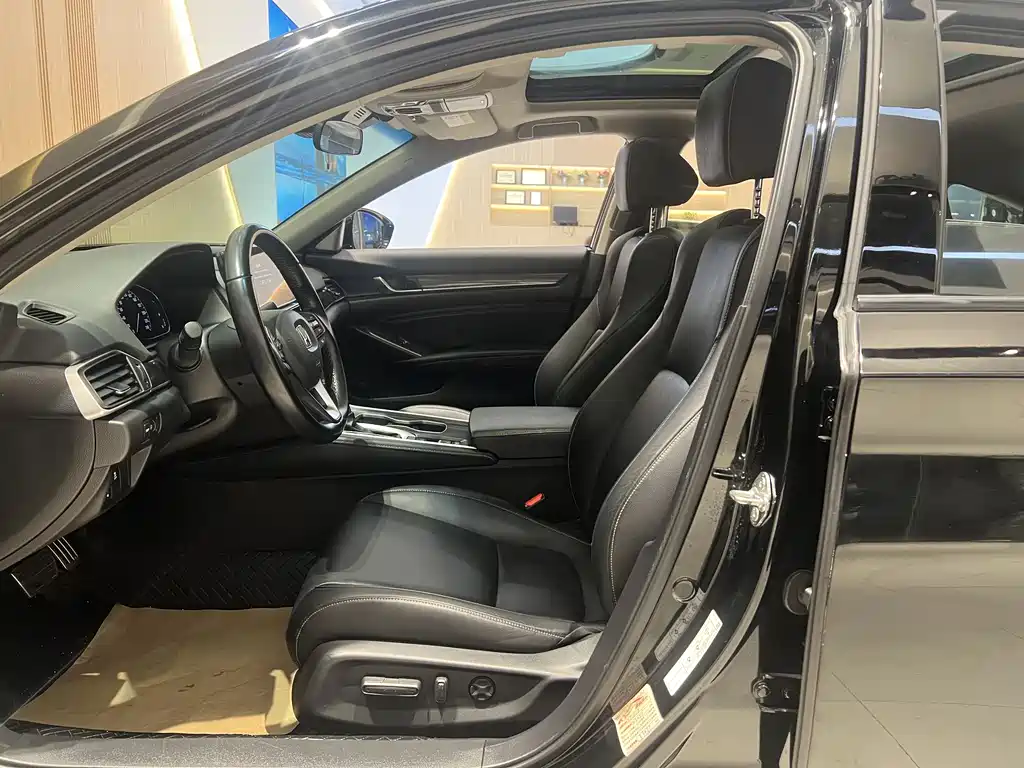 Accord 2022 260TURBO Phantom Night Premium Edition