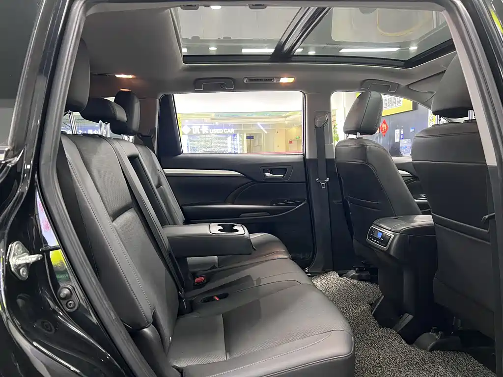 Highlander 2018 2.0T AWD Premium 7-seater China VI