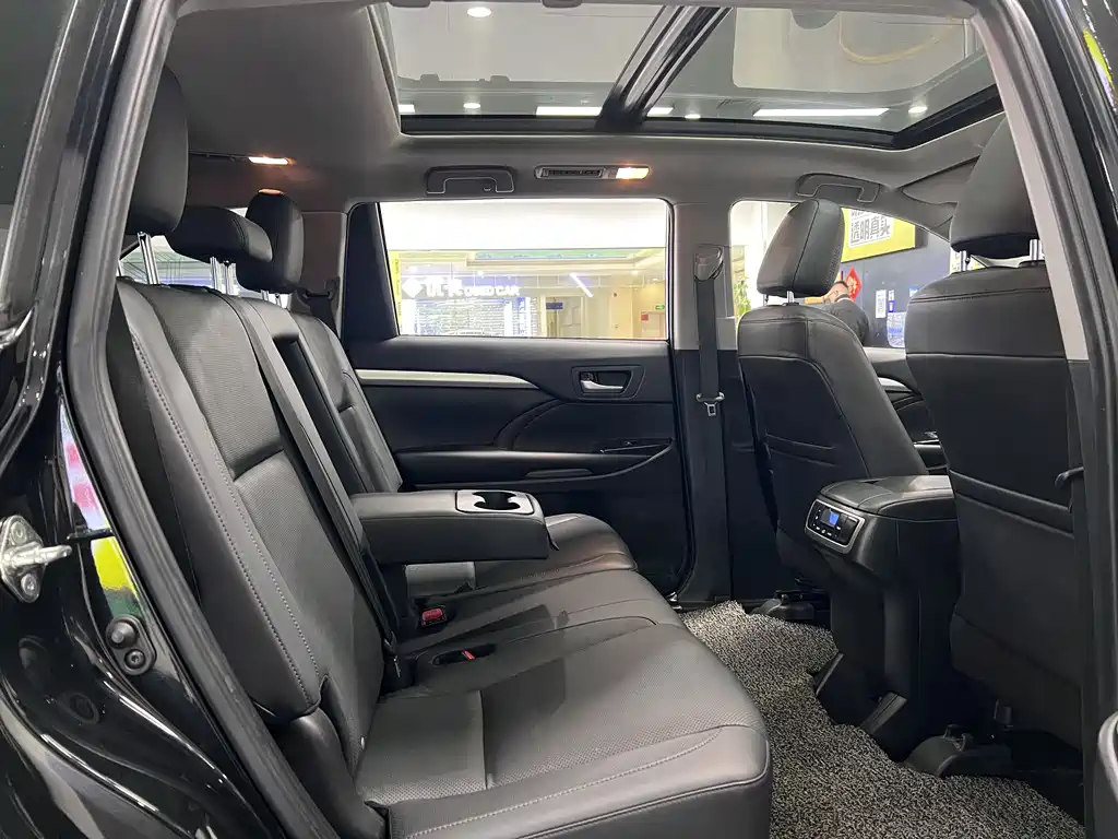Highlander 2018 2.0T AWD Premium 7-seater China VI