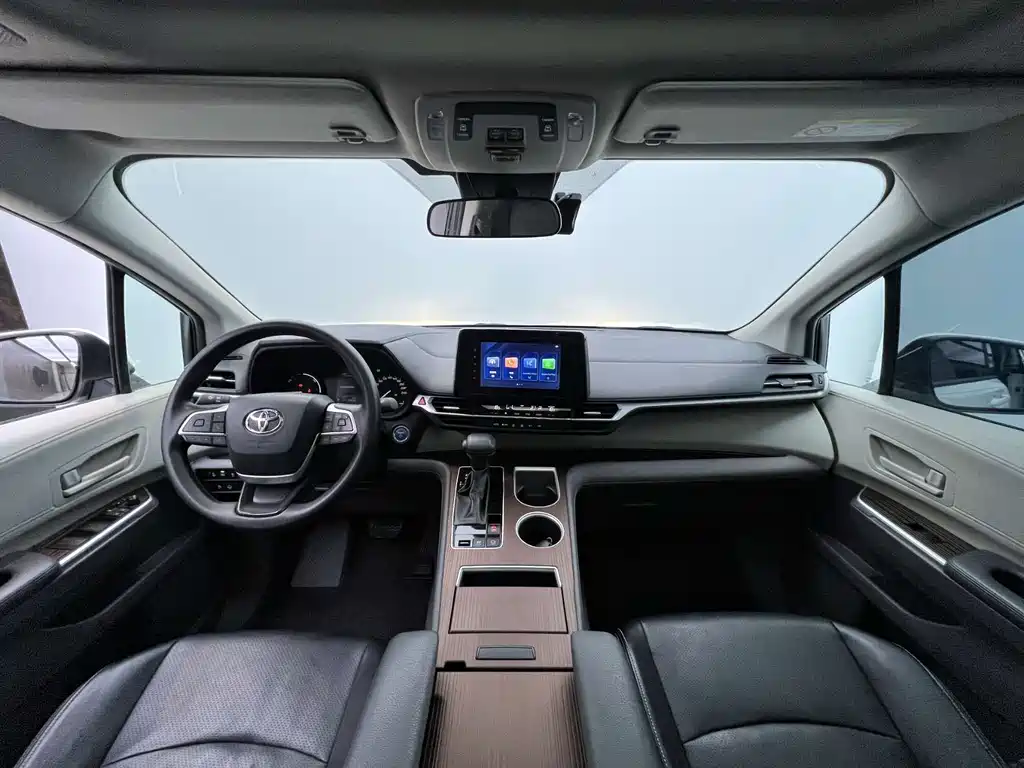 Sienna 2023 2.5L HEV Comfort Edition
