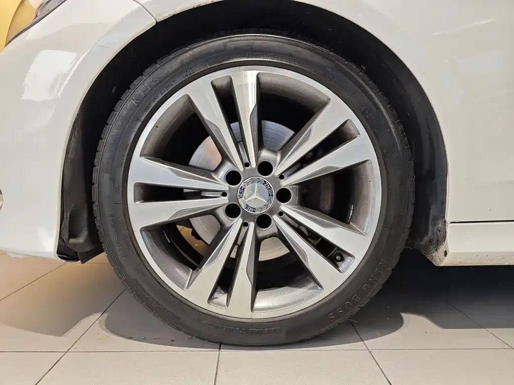 Mercedes-Benz E-Class 2015 Facelift E 200 L Sport