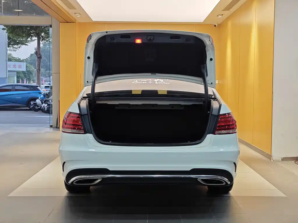 Mercedes-Benz E-Class 2015 Facelift E 200 L Sport