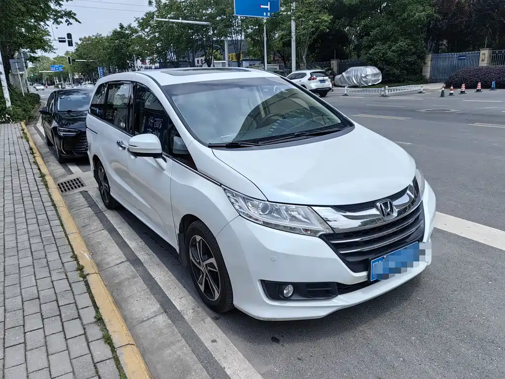 Odyssey 2017 2.4L Luxury Edition