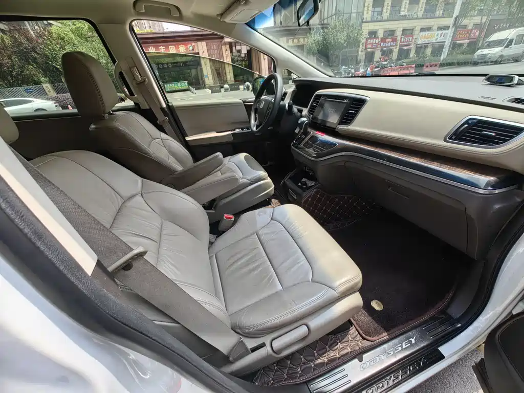 Odyssey 2017 2.4L Luxury Edition