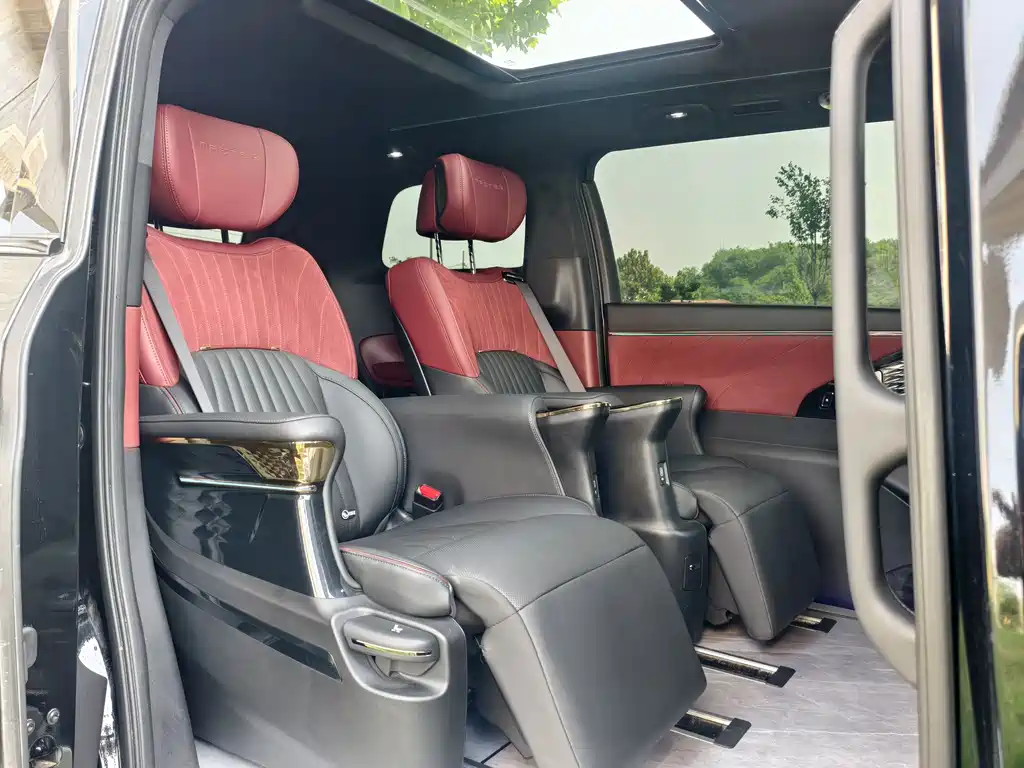GAC Trumpchi M8 2024 Grandmaster Series 400T Supreme Edition
