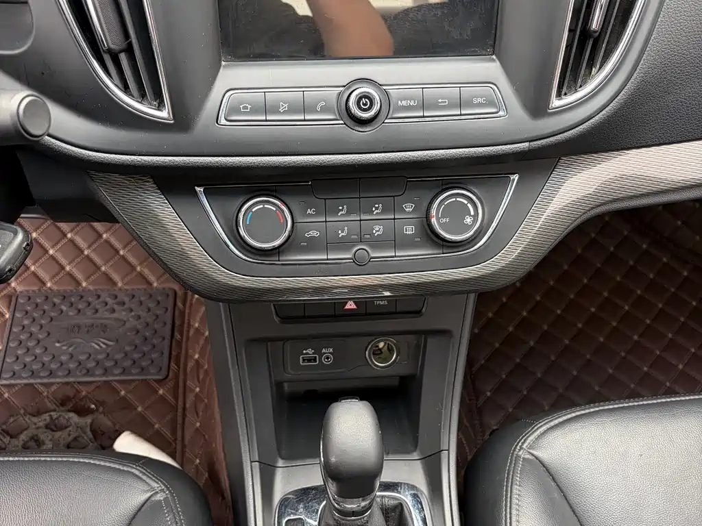 Roewe 360 2015 1.5L Automatic Luxury Edition