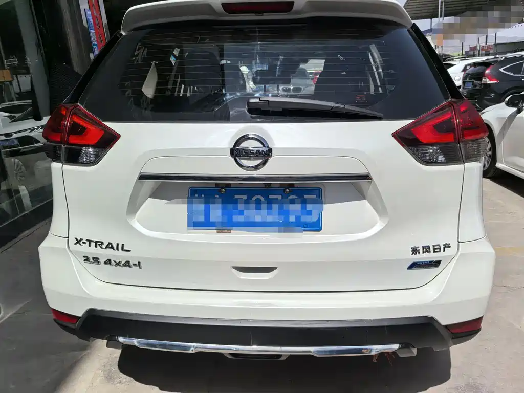 Nissan X-Trail 2017 2.5L CVT Luxury Edition 4WD