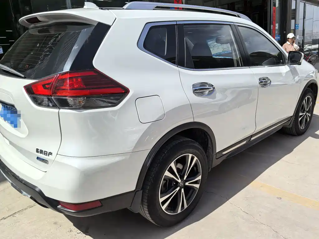 Nissan X-Trail 2017 2.5L CVT Luxury Edition 4WD