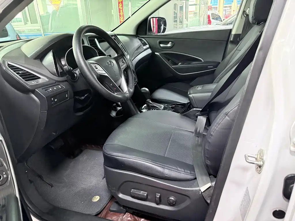 Santa Fe 2015 2.0T Automatic AWD Smart Type 5-Seater