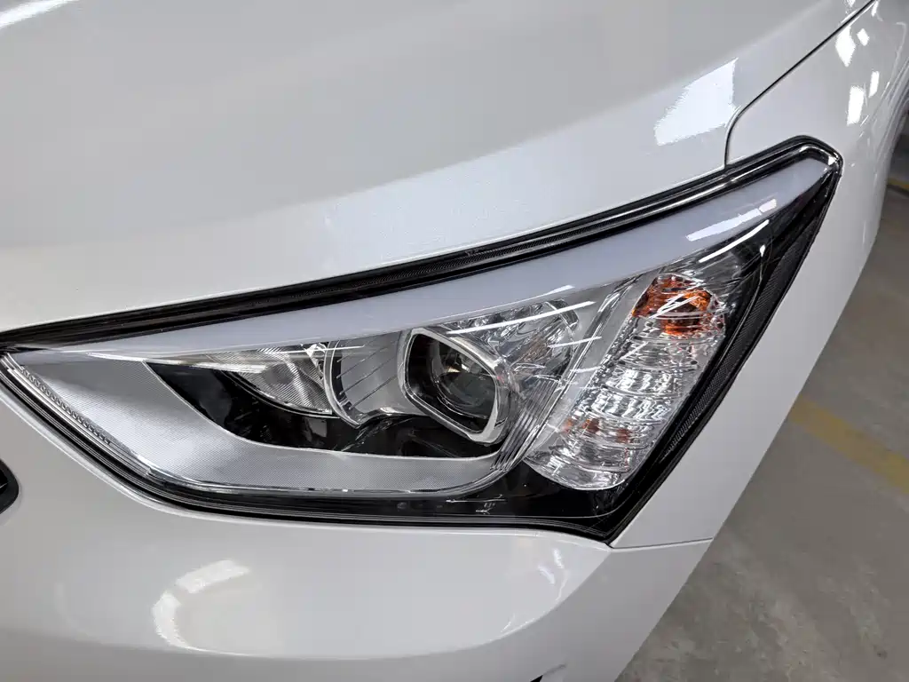 Santa Fe 2015 2.0T Automatic AWD Smart Type 5-Seater