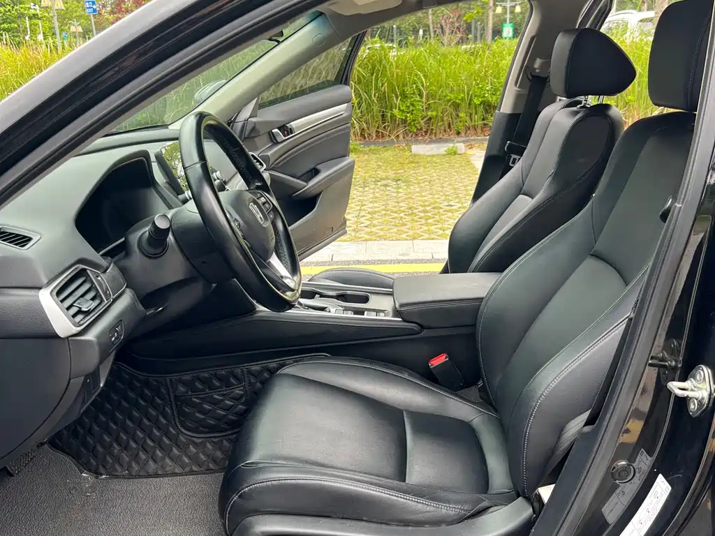 Honda Accord 2018 260TURBO Luxury Edition China V