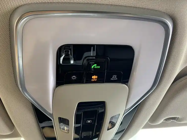Hongqi H9 2024 2.0T Qichang Private Edition