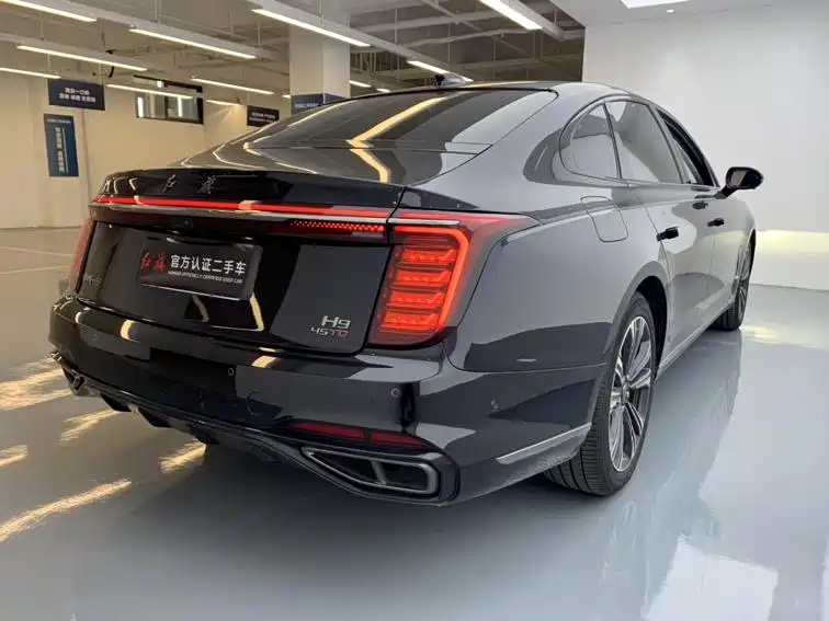 Hongqi H9 2024 2.0T Qichang Private Edition