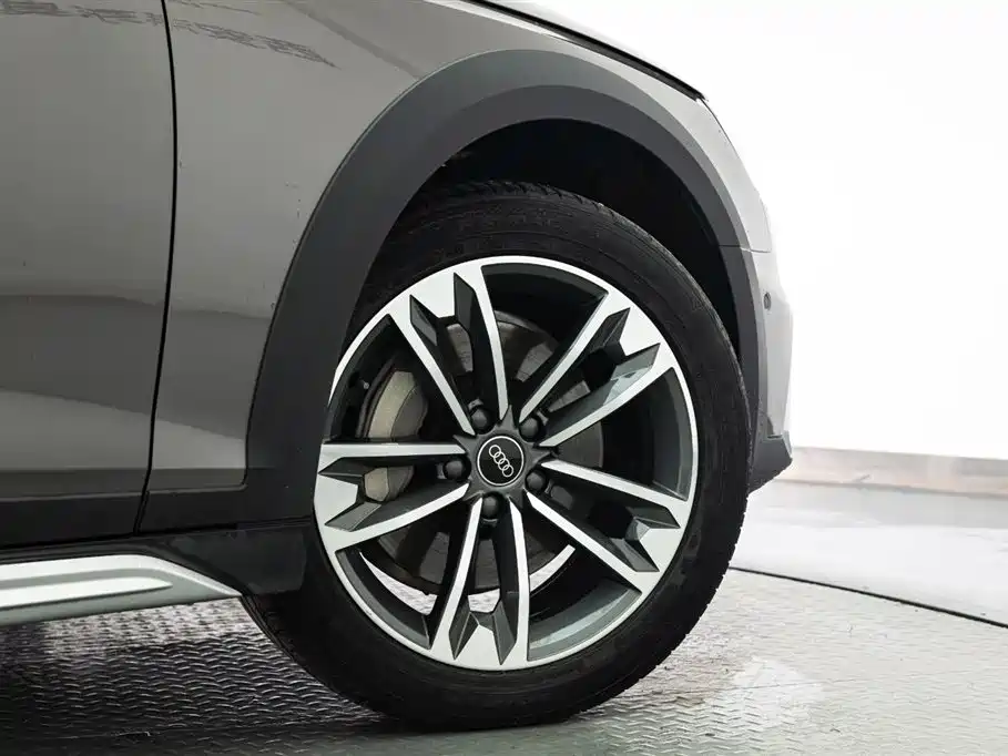 Audi A4 allroad quattro 2021