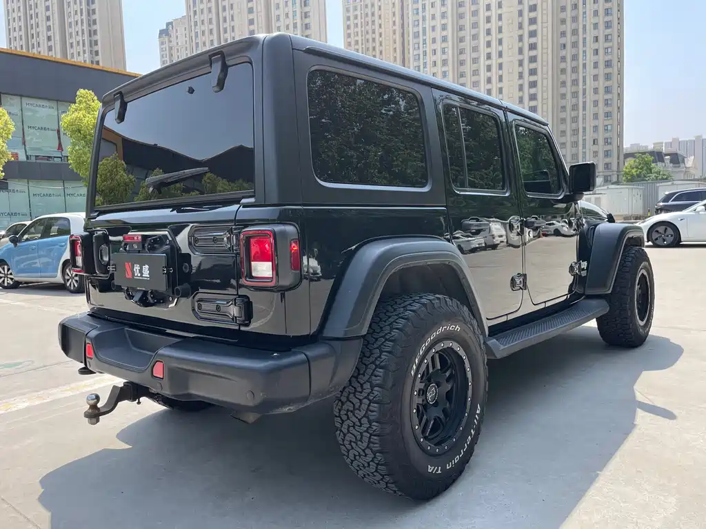 Jeep Wrangler 2022 2.0T Canadian Specification