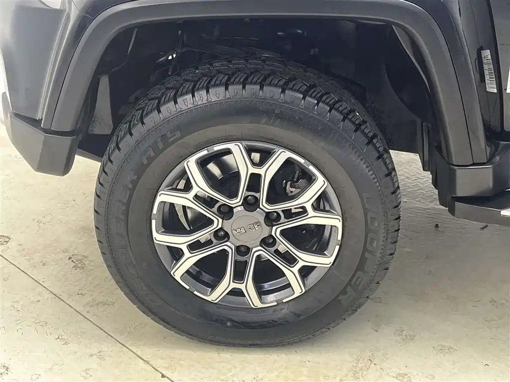 Beijing Off-Road BJ40 2024 2.0T Urban Hunter Glory Edition