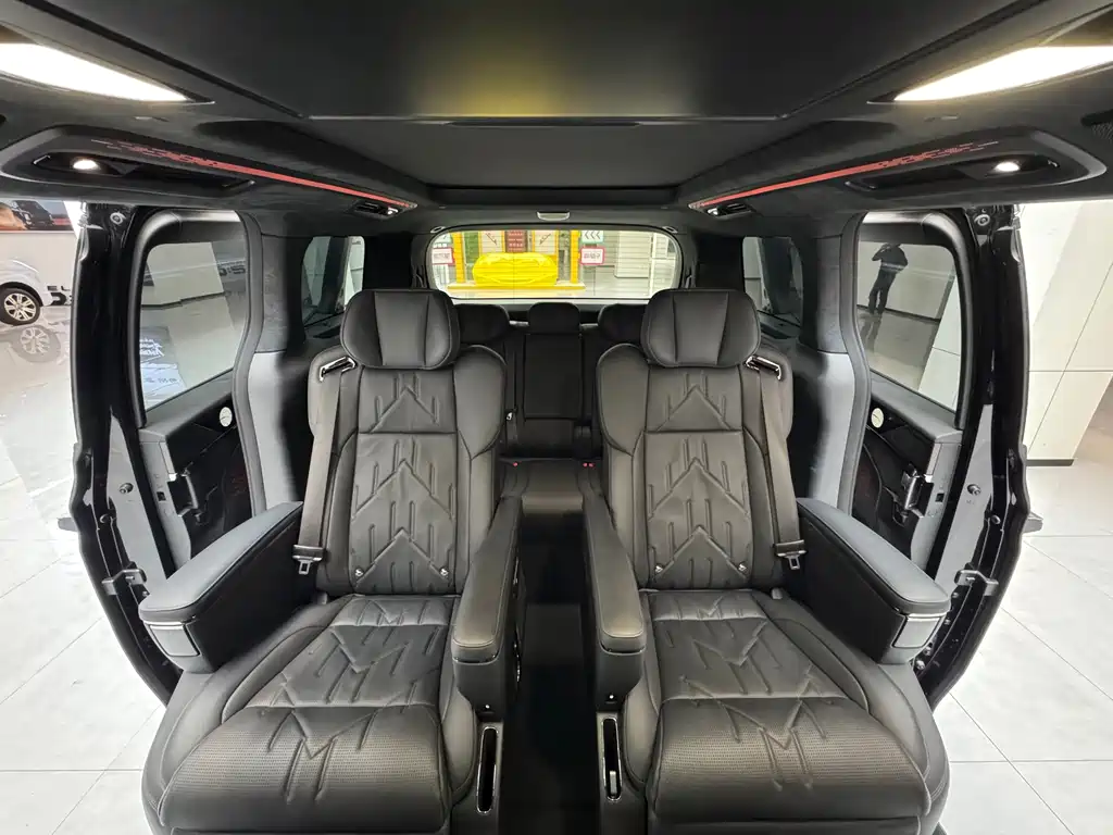 Zeekr 009 2024 7-Seater Aisle Edition AWD 108kWh